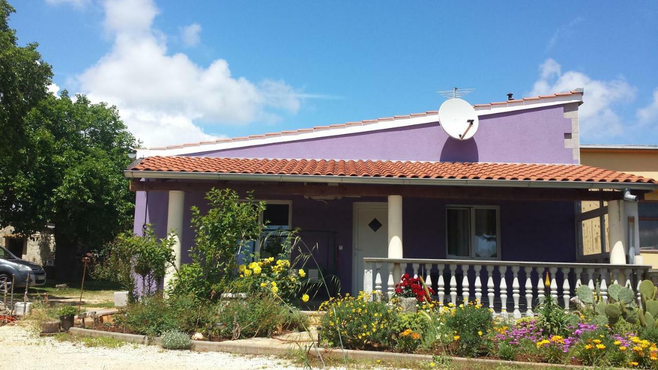 Villa Charming Cozy Holliday House 2+2 Valtura Esterno foto